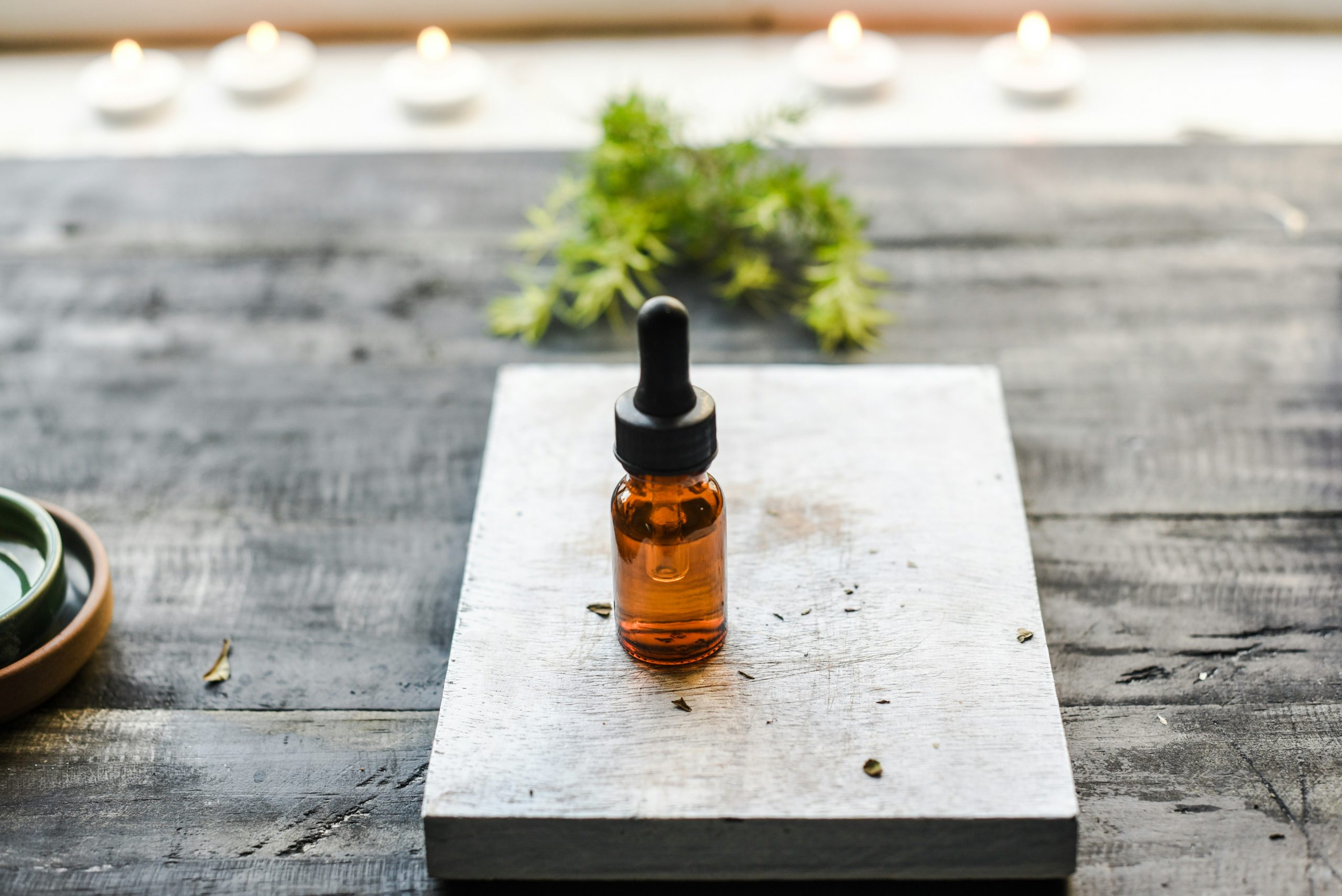 Homemade Robin Repellent: Simple Effective Solutions